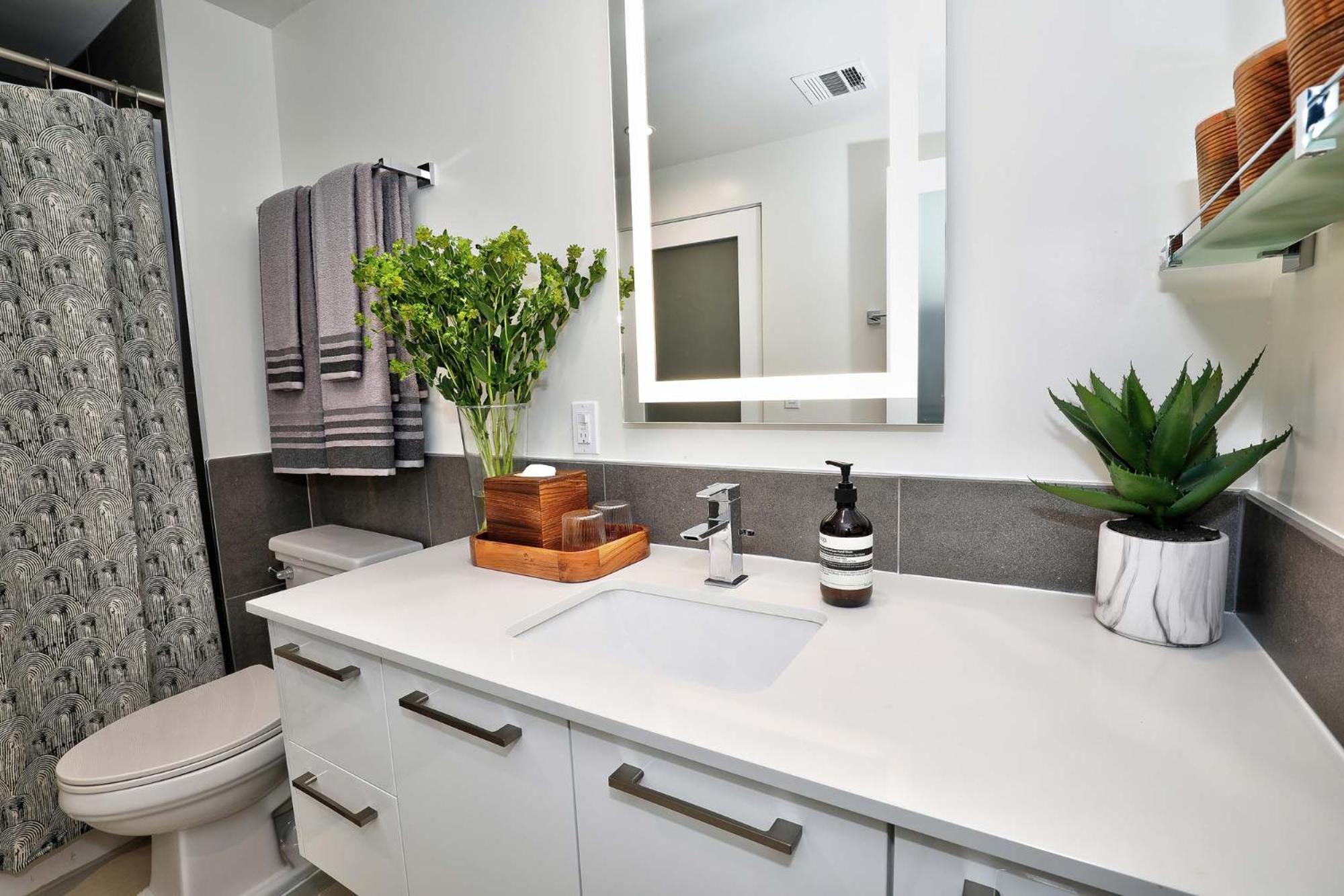 Appartamento Downtown La's Requested Property, Sleeps 4 With Free Parking! Los Angeles